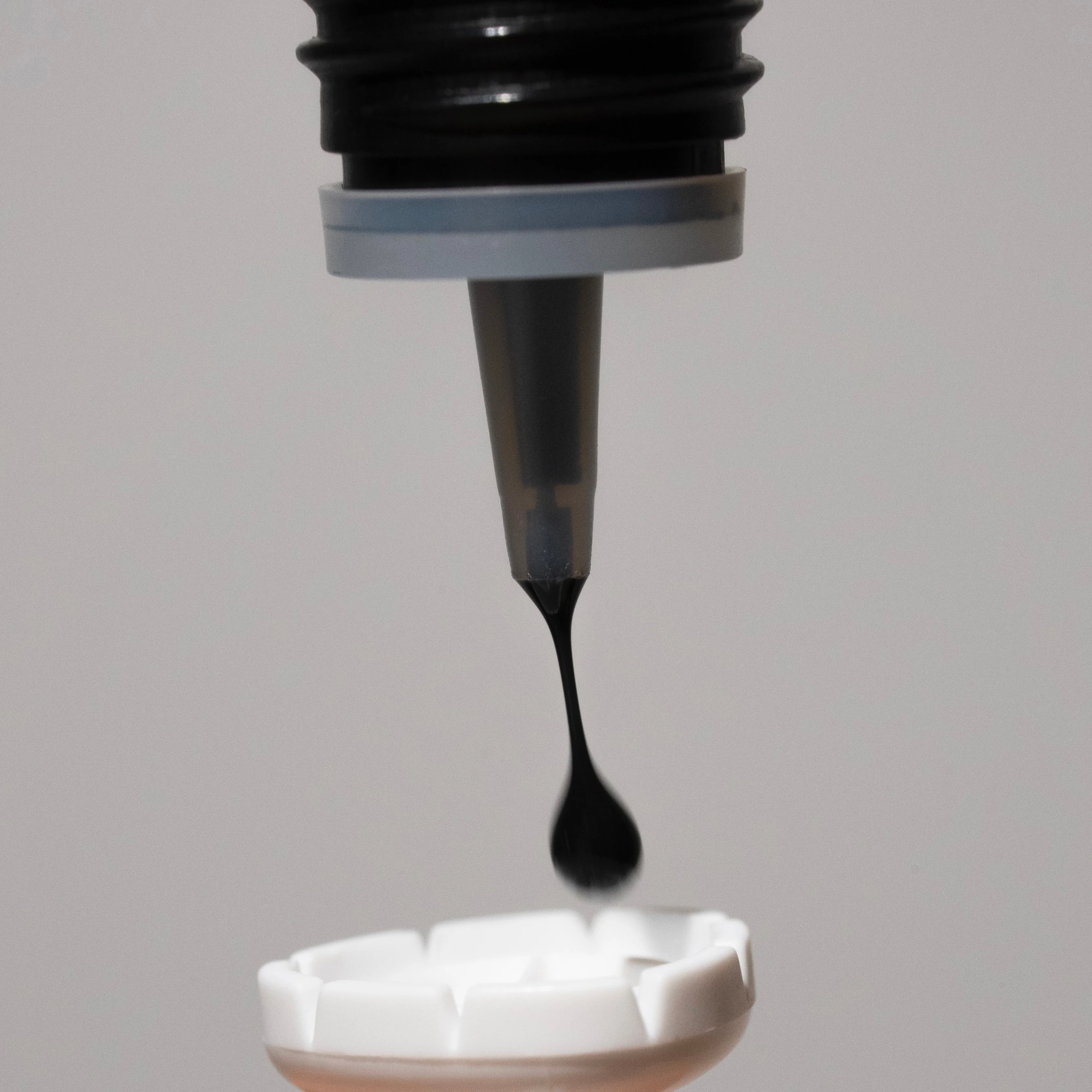 Colle pour Faux Cils miniature 2